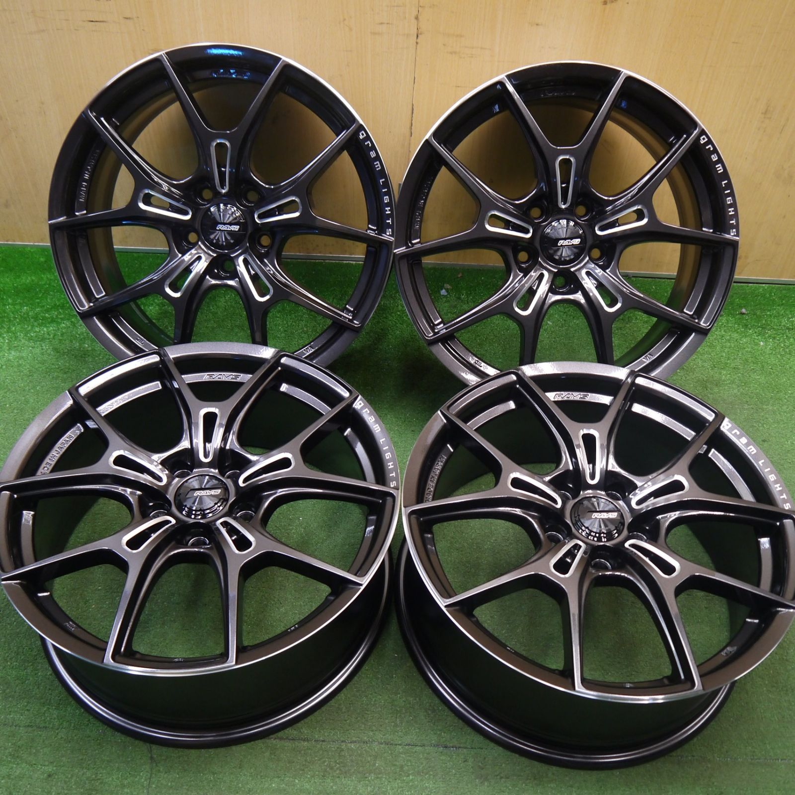 ○【未使用】 RAYS レイズ GRAM LIGHTS グラムライツ 57D 19インチ 9.5