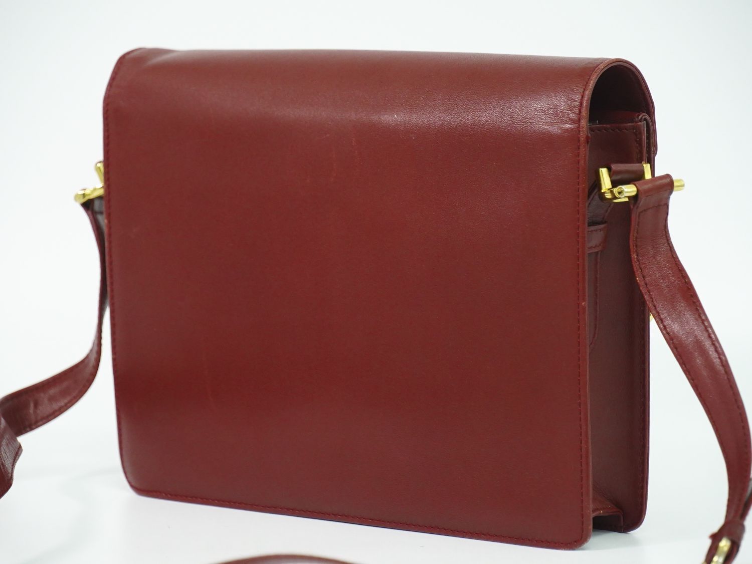 本物 カルティエ Cartier マストライン ショルダーバッグ ポシェット レザー ボルドー Must Line バッグ 中古 Cartier - 本物 カルティエ Cartier マストライン ショルダーバッグ