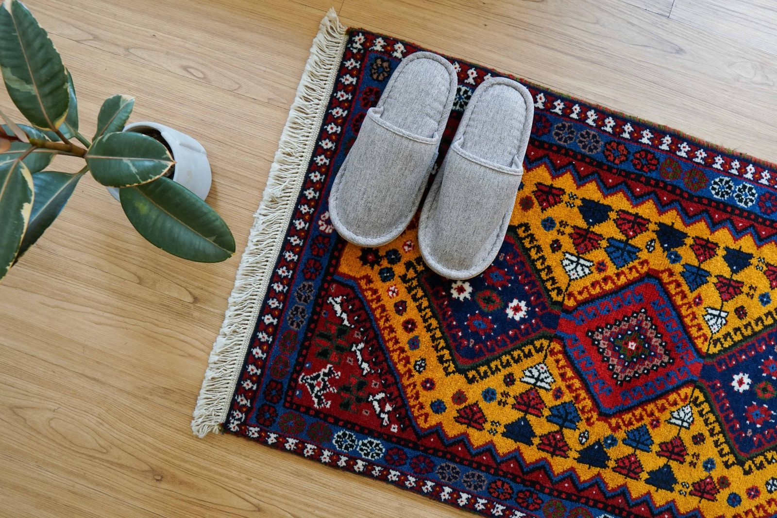 ペルシャ絨毯 ヤラメ 100×59cm 手織り トライバルラグ ウール 玄関