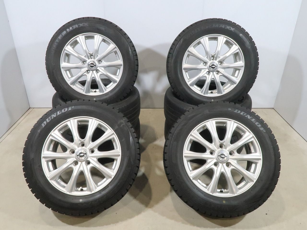 CX-3 オデッセイ ヴェゼル等に ダンロップ スタッドレスセット! WM01 