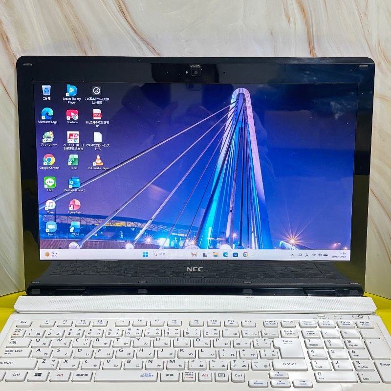 美品✨新品SSDで爆速✨ windows11 ノートパソコン✨LAVIE✨オフィス