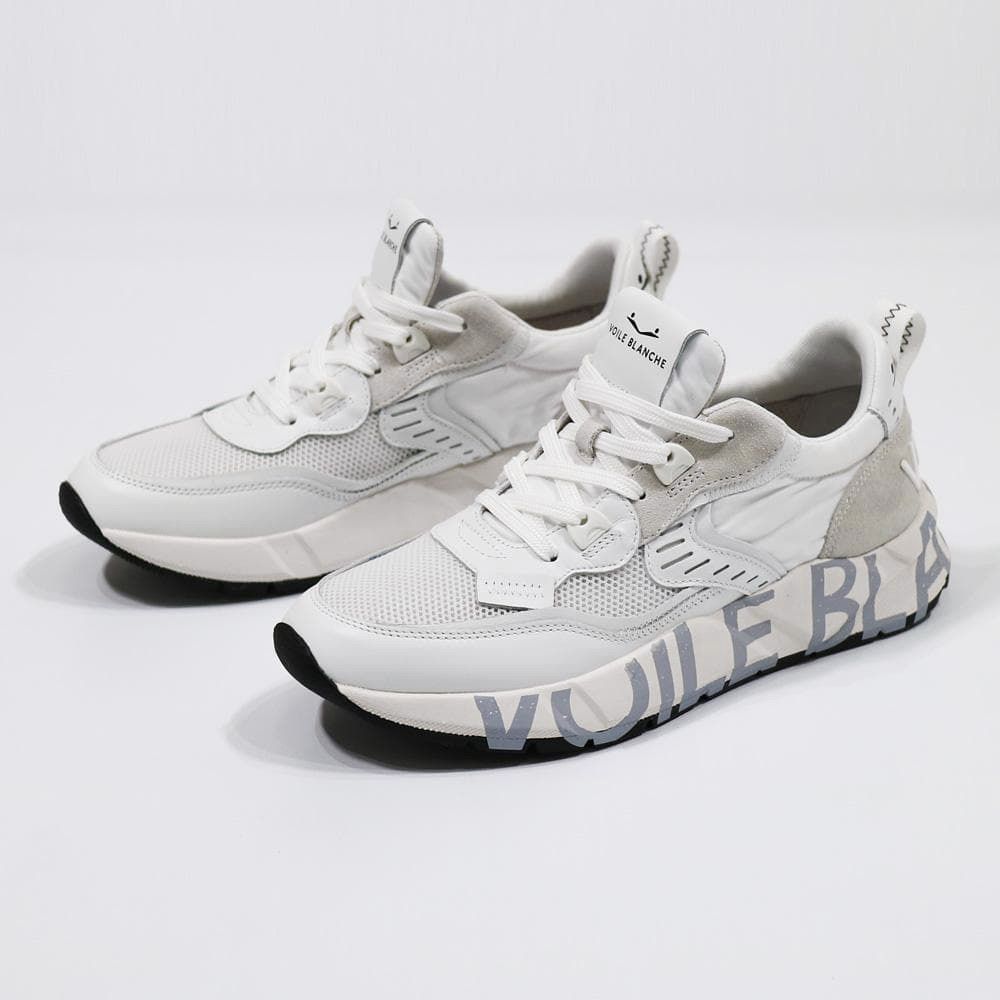 新品☆VOILE BLANCHE(ボイルブランシェ) スニーカー - メルカリ