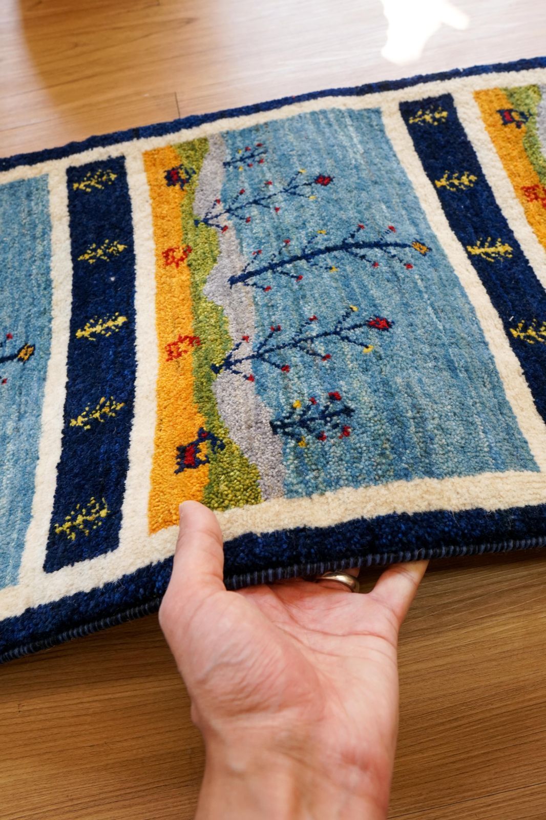 ペルシャ絨毯 カシュクリギャッベ リズバフト ギャベ 114×44cm - メルカリ