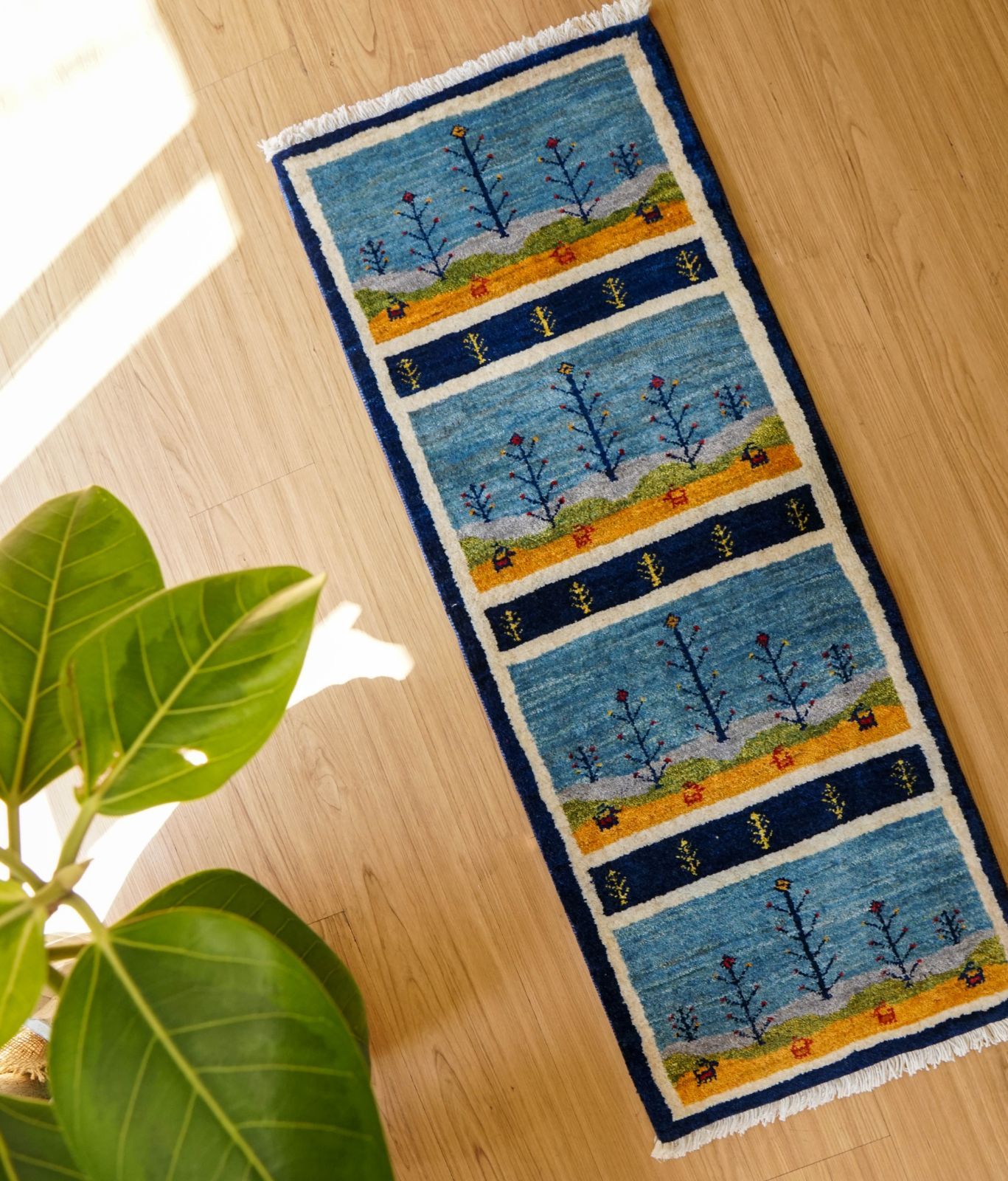 ペルシャ絨毯 カシュクリギャッベ リズバフト ギャベ 114×44cm - メルカリ