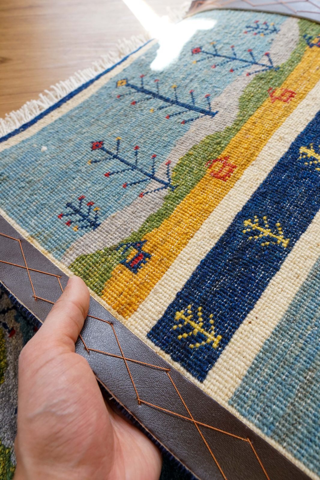 ペルシャ絨毯 カシュクリギャッベ リズバフト ギャベ 114×44cm - メルカリ