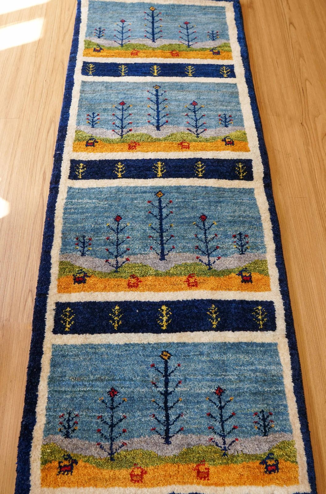 ペルシャ絨毯 カシュクリギャッベ リズバフト ギャベ 114×44cm - メルカリ