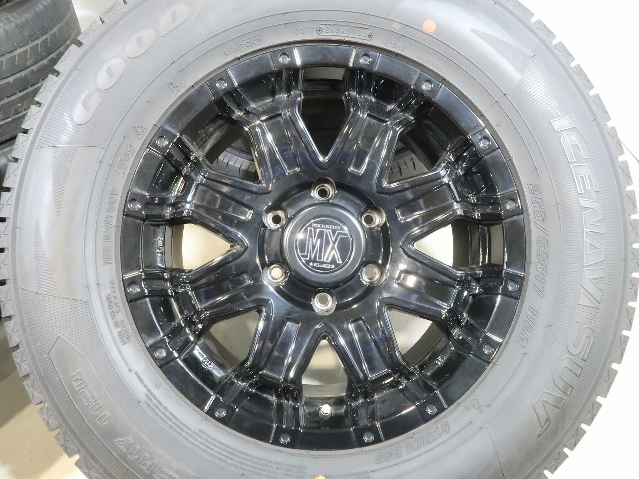 バリ溝】プラド ハイラックス 等 4本 ロックケリー MX-Ⅱ 17インチ 7.5