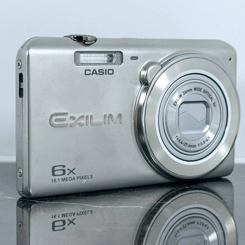 美品】CASIO EXILIM EX-ZS20 シルバー コンパクトデジタルカメラ 1610
