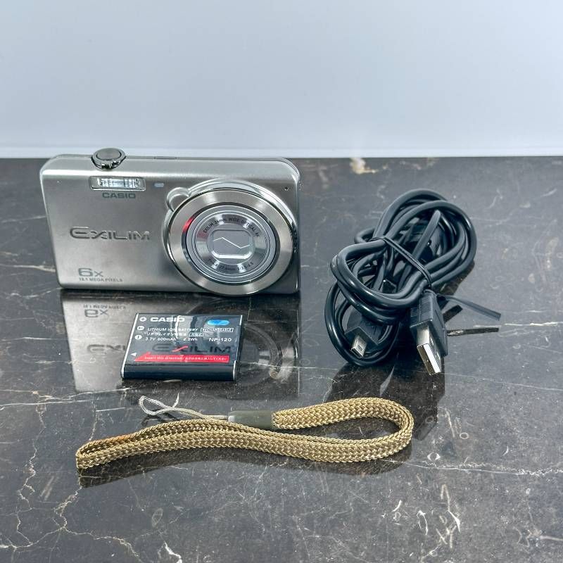 美品】CASIO EXILIM EX-ZS20 シルバー コンパクトデジタルカメラ 1610