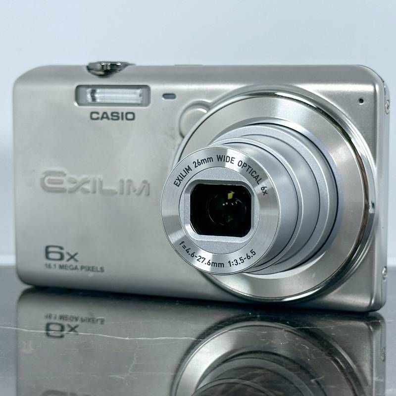 美品】CASIO EXILIM EX-ZS20 シルバー コンパクトデジタルカメラ 1610