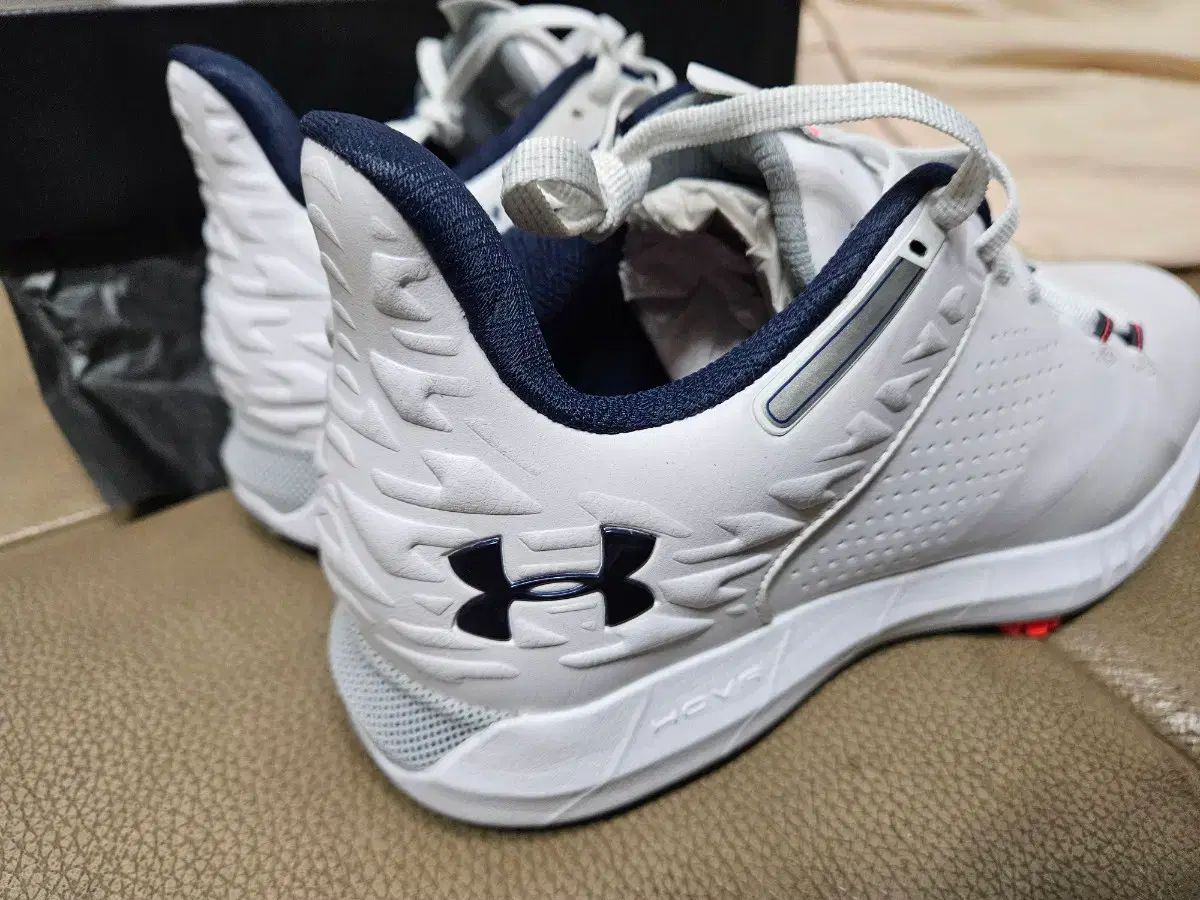 アンダーアーマー メンズ スパイク ゴルフシューズ 280mm - メルカリ