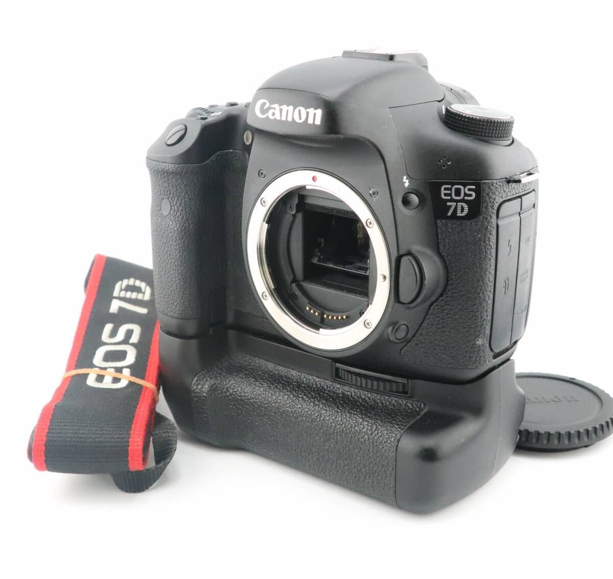 ☆良品☆ショット数2,800回☆キヤノン CANON EOS 7D ボディ + BG-E7