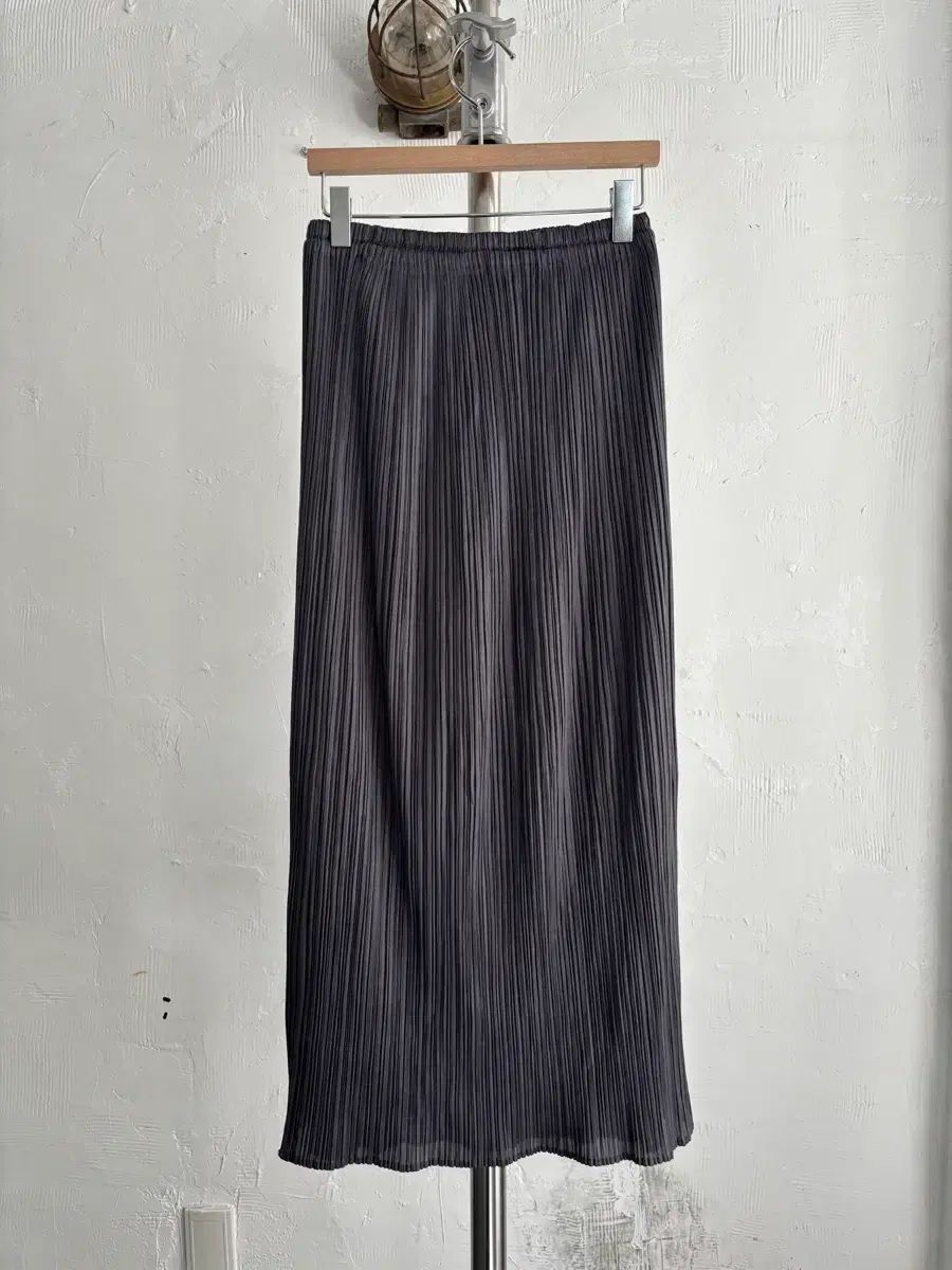PLEATS PLEASE プリーツプリーズ グレー プリーツ ロング スカート