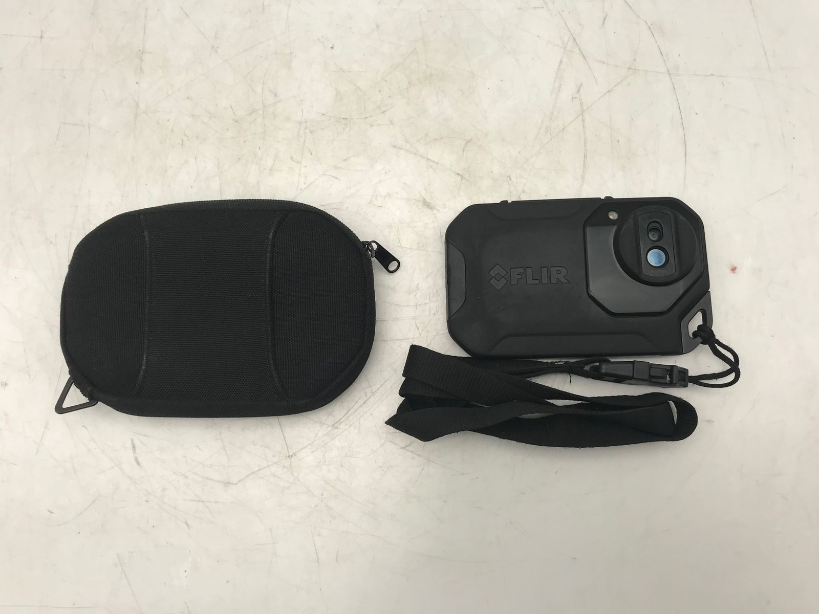中古品】FLIR/フリアー C7200 FLIR- サーマルカメラ Wi-Fi搭載 