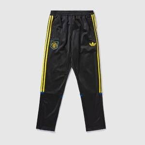 【送料無料・匿名配送】adidas Originals アディダスオリジナルス マンチェスターユナイテッド 25/26 ライフスタイラー トラックパンツ 黒（ブラック） 新品 正規品