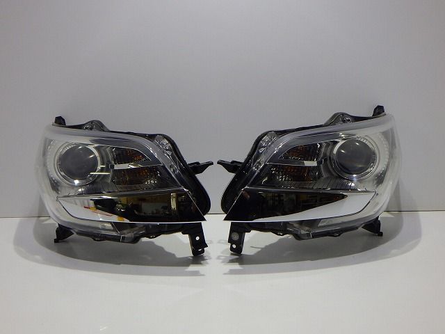 デイズルークス ヘッドライト左右 HID B21A 100-67053 26025/26075