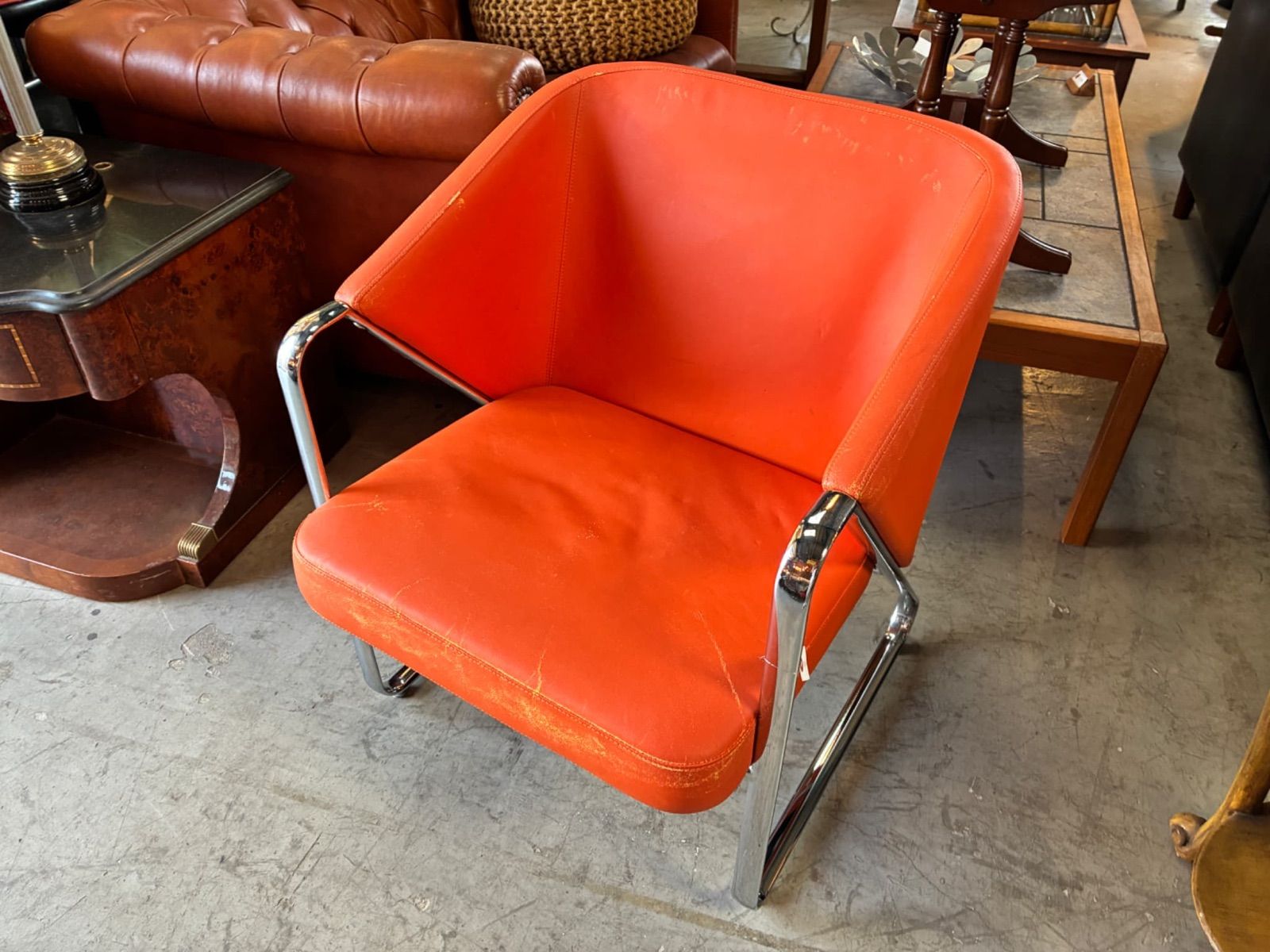 アンティーク/レザーチェア/アームチェア/椅子/シングル/インテリア