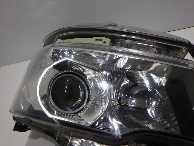 70系 ヴォクシー ヘッドライト左右 ハロゲン ZRR70/75 後期 28-224 X