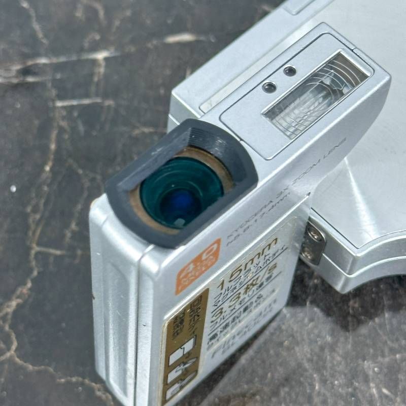 ◯Kyocera Finecam SL400R シルバー コンパクトデジタルカメラ 400万