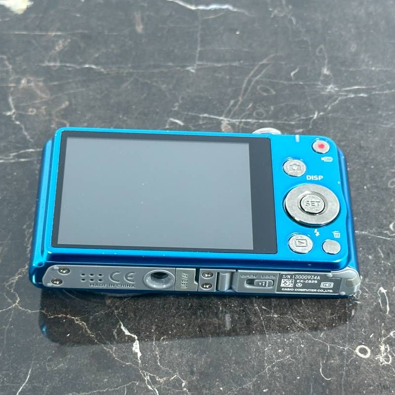 美品】CASIO EXILIM EX-ZS25 ブルー 1610万画素 光学6倍ズーム 手ブレ