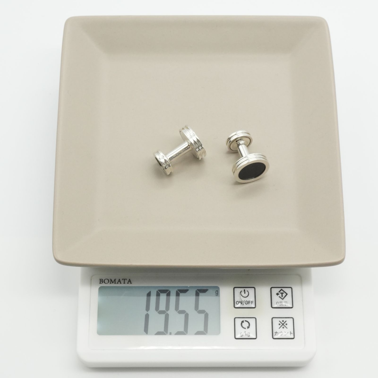 希少ティファニー カーボンファイバー ブラック サークル カフス/25