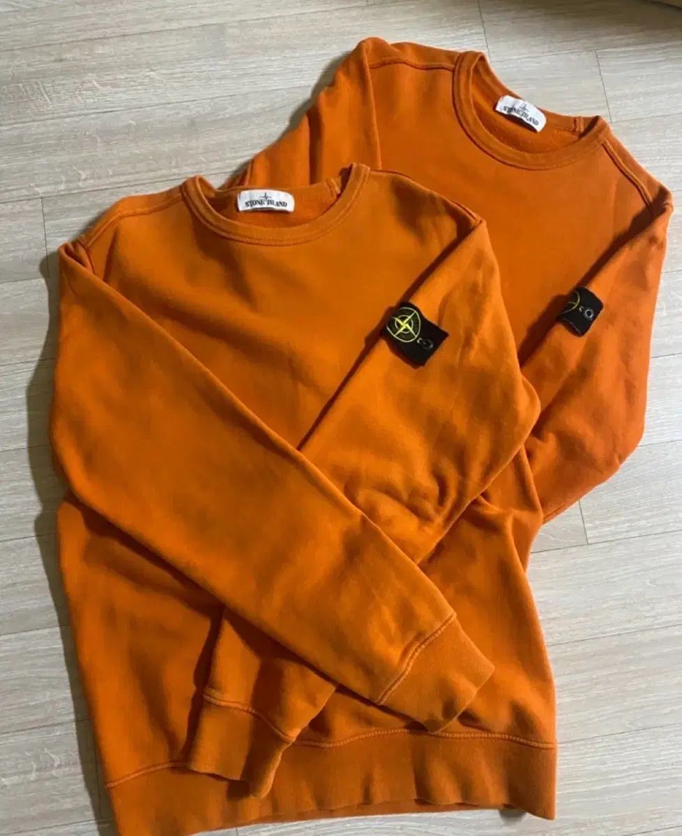 S L STONE ISLAND ストーンアイランド オレンジ クルーネック