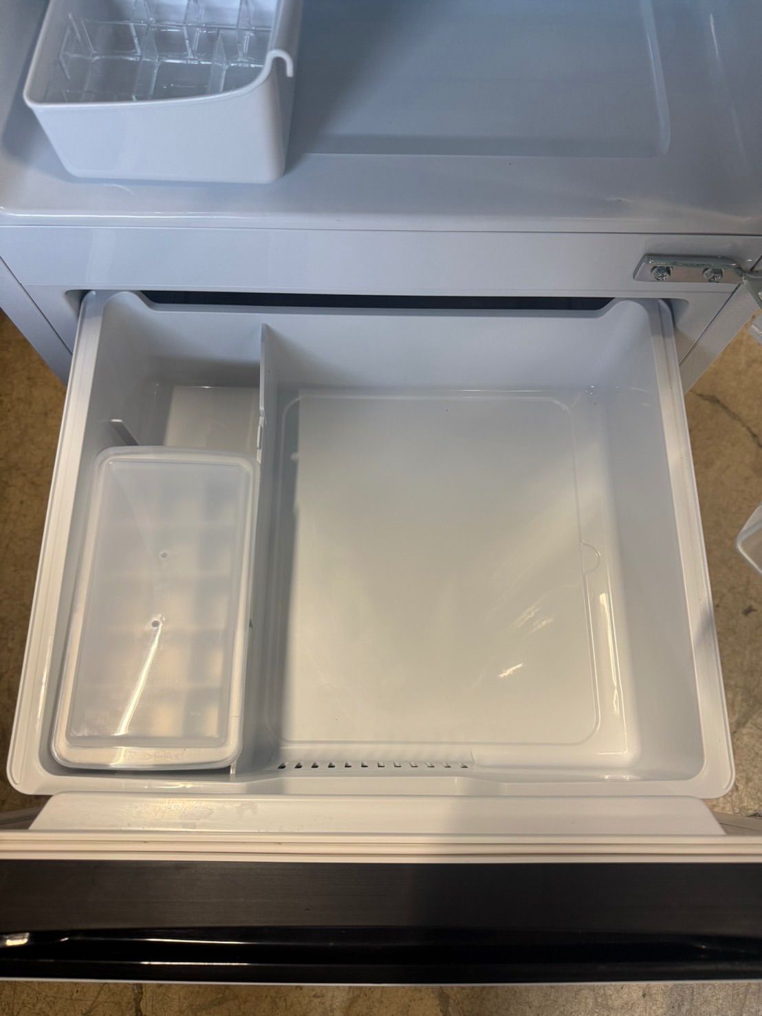 神奈川県限定配達】Hisense《ハイセンス》2ドア ノンフロン冷凍冷蔵庫