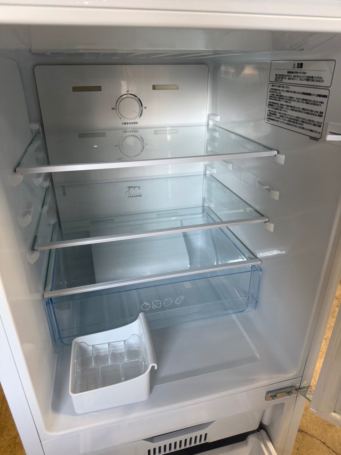 神奈川県限定配達】Hisense《ハイセンス》2ドア ノンフロン冷凍冷蔵庫