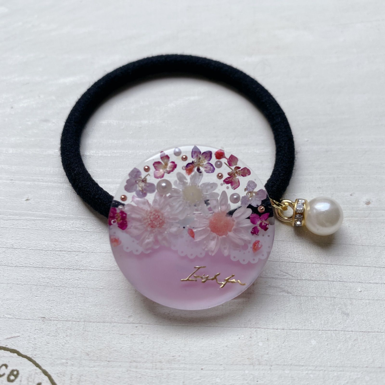 ︎✿ レジン ドライフラワー レース と 小花 の ヘアゴム（pink