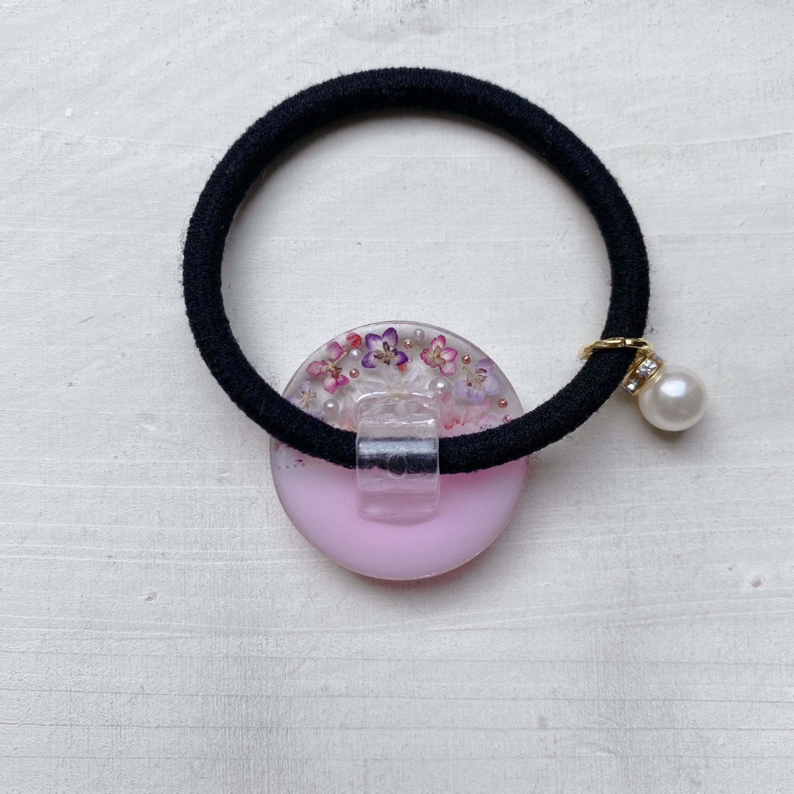 ︎✿ レジン ドライフラワー レース と 小花 の ヘアゴム（pink