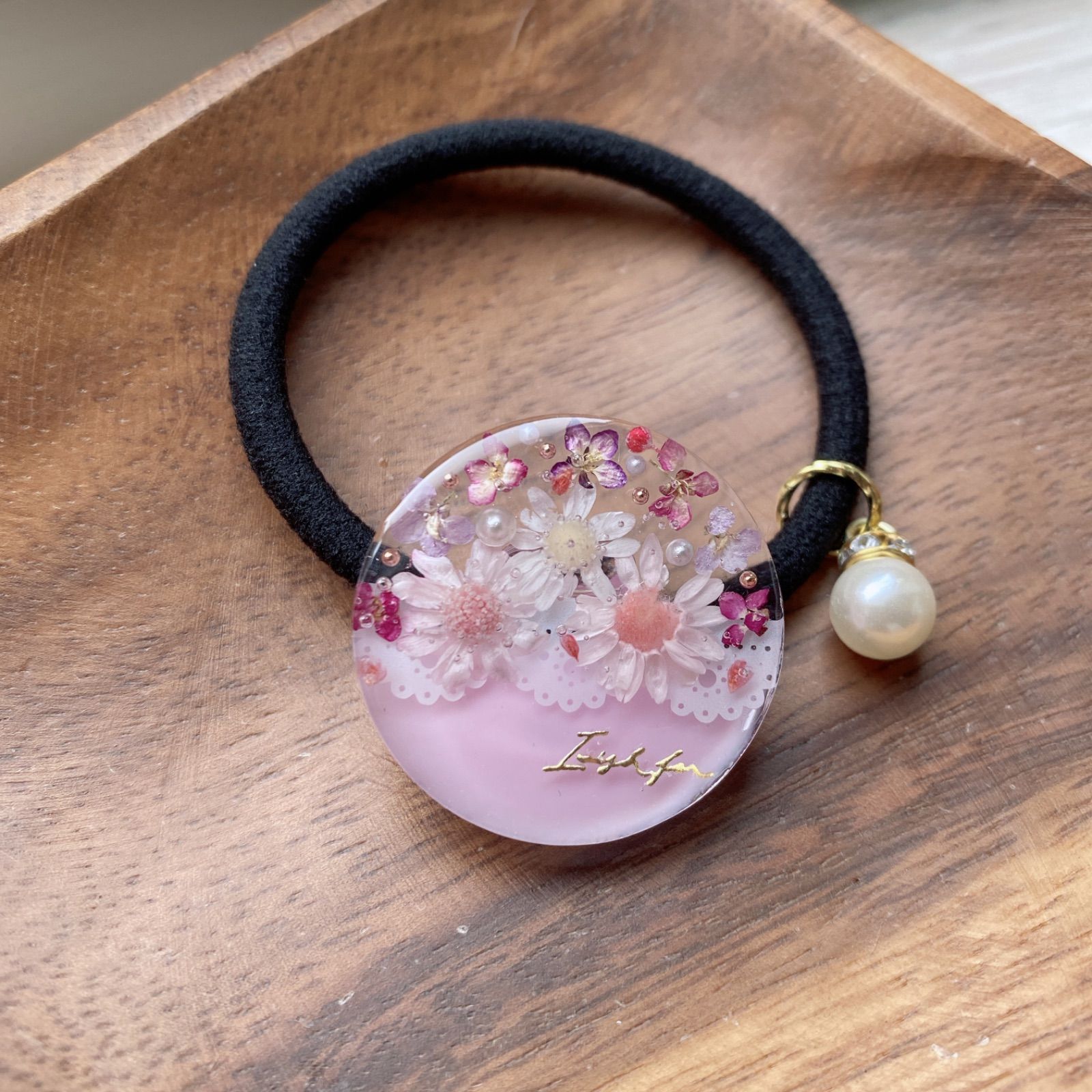 ︎✿ レジン ドライフラワー レース と 小花 の ヘアゴム（pink