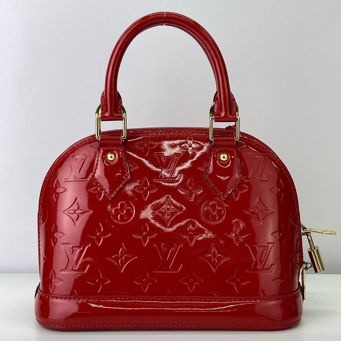 LOUIS VUITTON ルイ・ヴィトン アルマBB レッド ショルダーバッグ