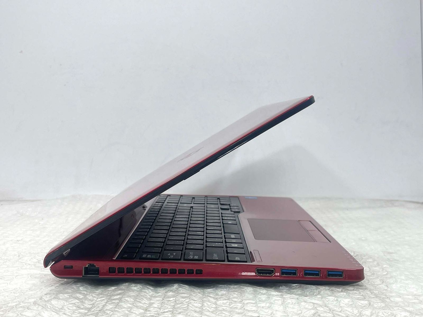 富士通 LIFEBOOK AH42/X Celeron 3205U/4GB/1TB HDD/Windows11/15.6型
