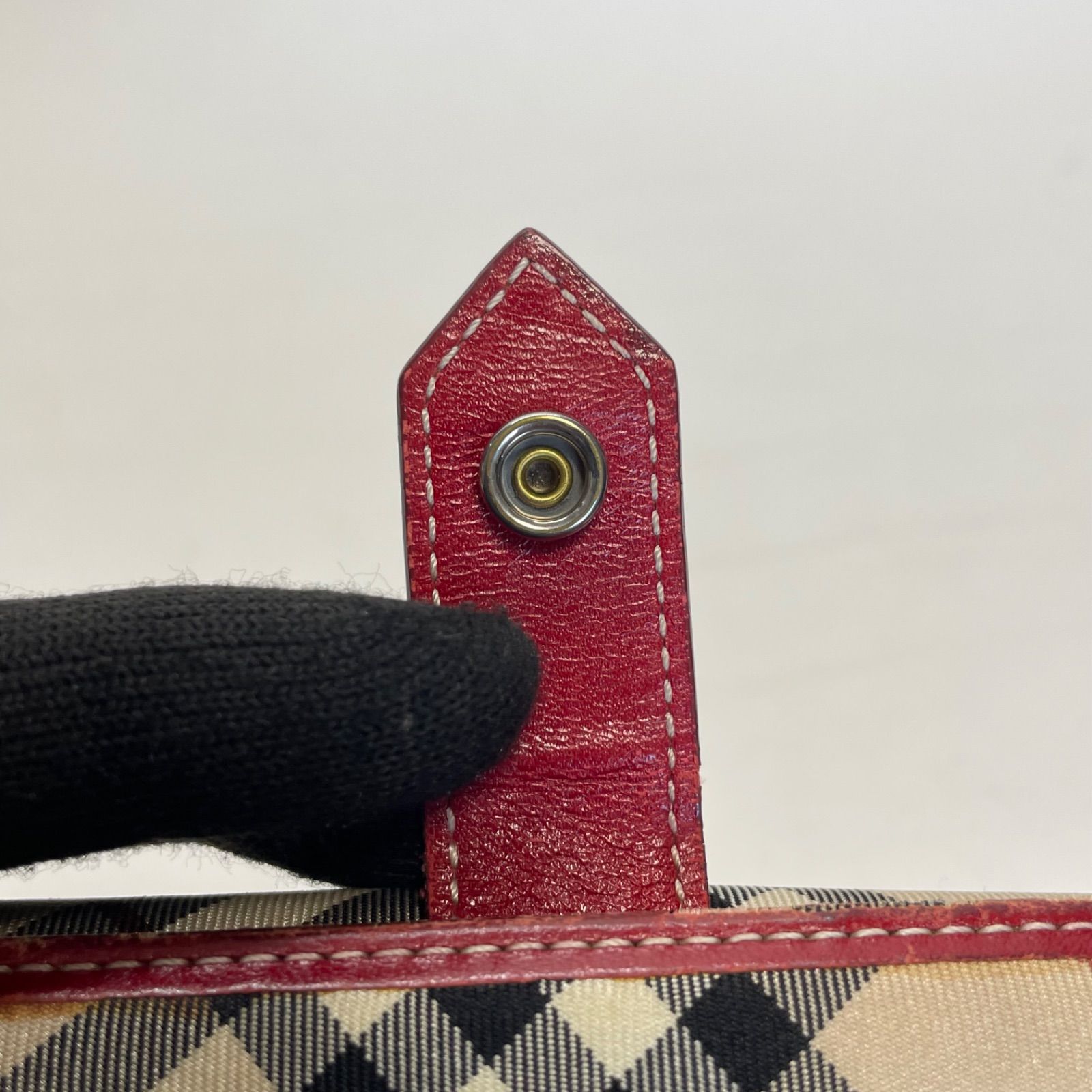 3546 BURBERRY バーバリー 折り財布 ノバチェック Wホック レッド