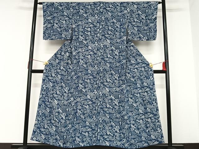 平和屋着物□上質な小紋 藍 型染め 地紙草花文 鬼しぼ縮緬 正絹 逸品