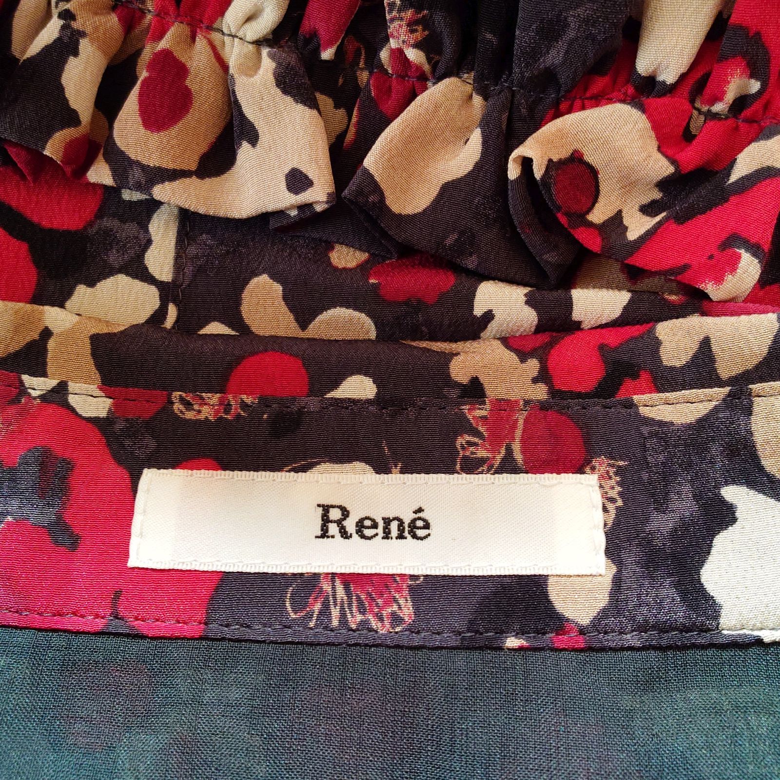 美品 ルネ Rene TISSUE社製 シルク カメリア 花柄 ワンピース 半袖