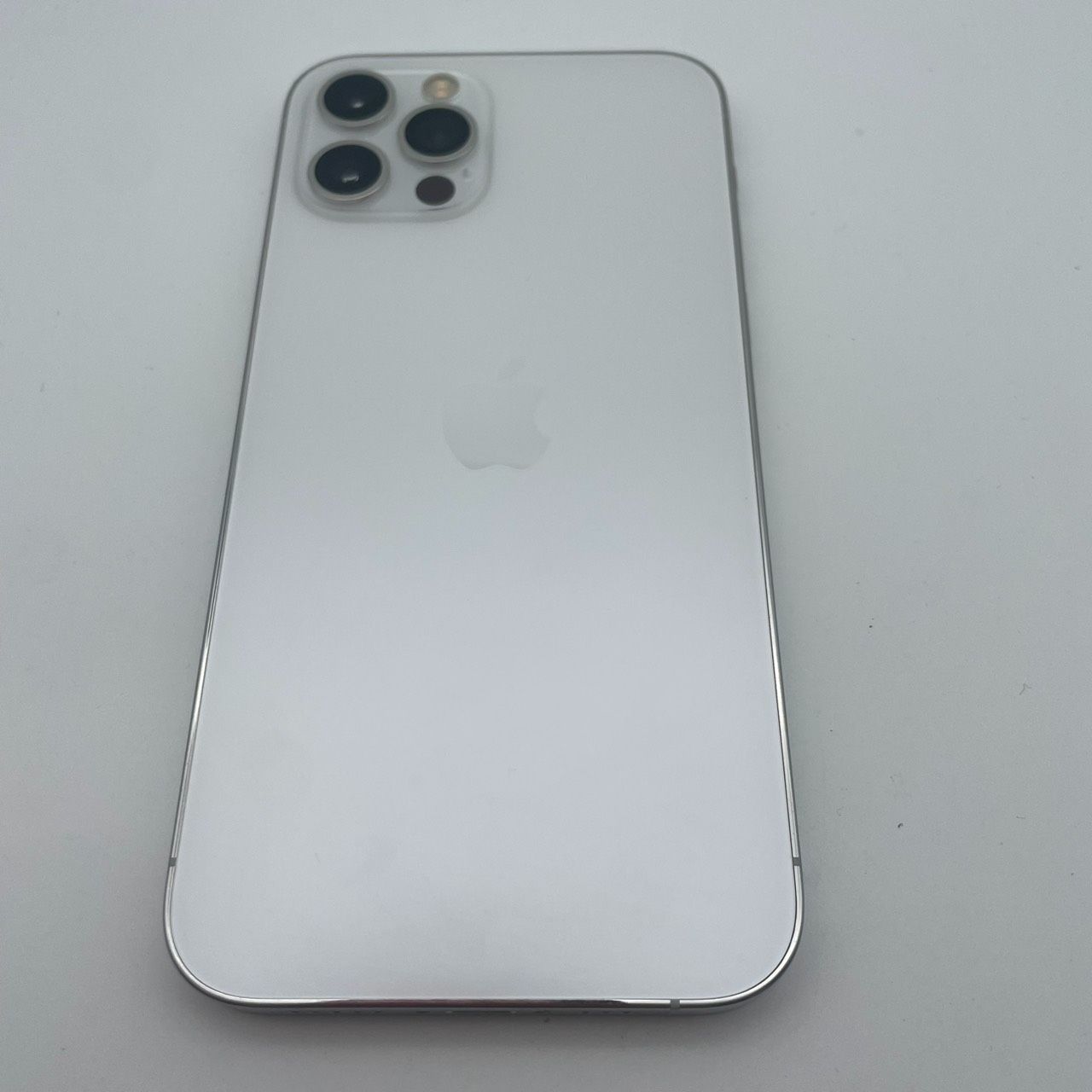 □iPhone 12 pro 256GB シルバー MGMA3J/A バッテリー75％ 利用制限