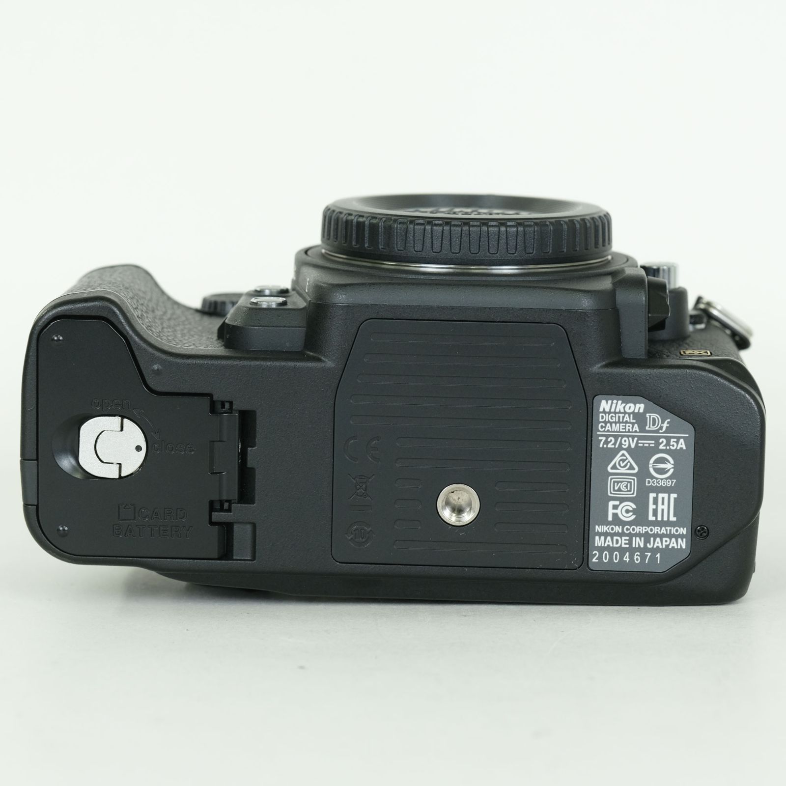美品 | シャッター数3,790回｜バッテリー2個付] Nikon Df [ボディ