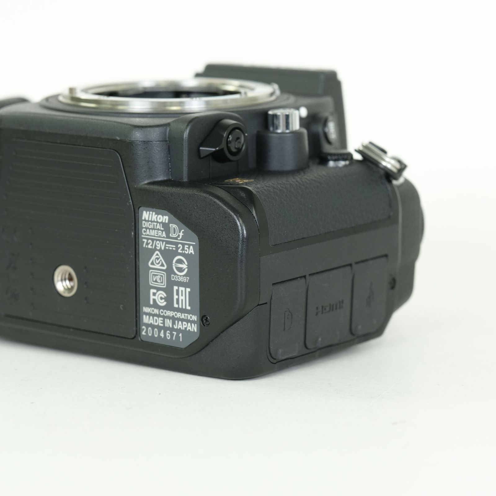 美品 | シャッター数3,790回｜バッテリー2個付] Nikon Df [ボディ