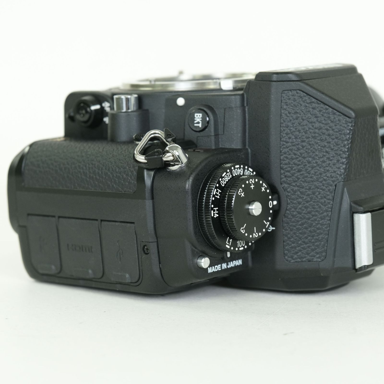 美品 | シャッター数3,790回｜バッテリー2個付] Nikon Df [ボディ