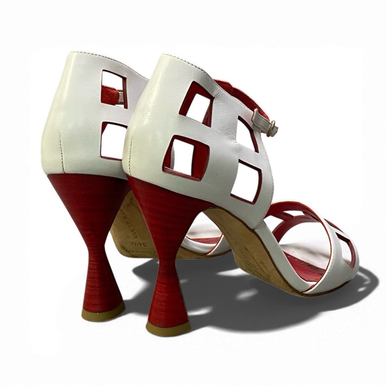 1b23 MANOLO BLAHNIK マノロブラニク アンクルベルト ヒールサンダル