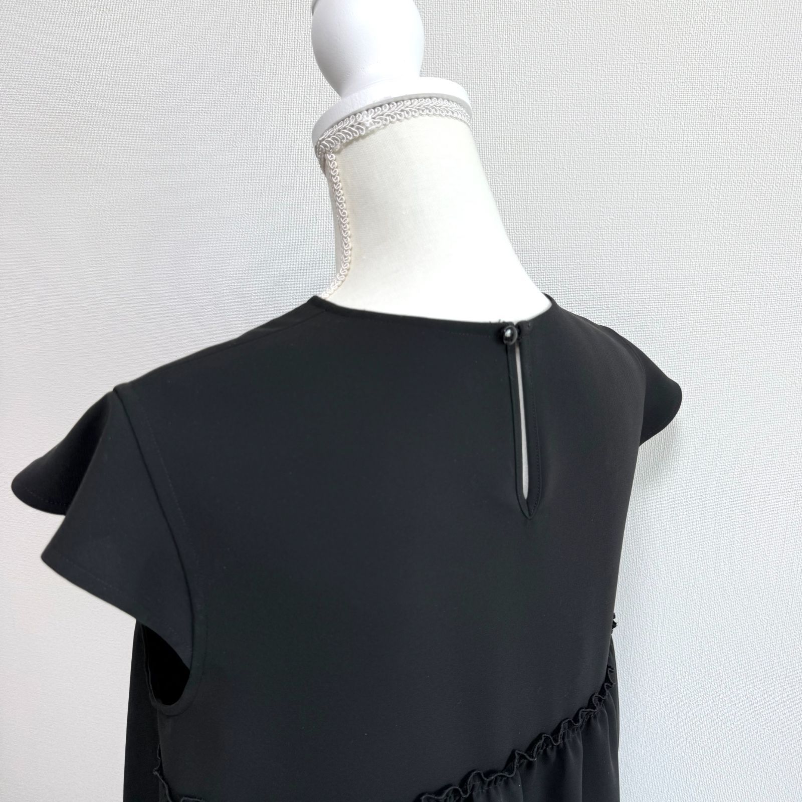 Aveniretoile アベニールエトワール バックフリルブラウス ブラック系