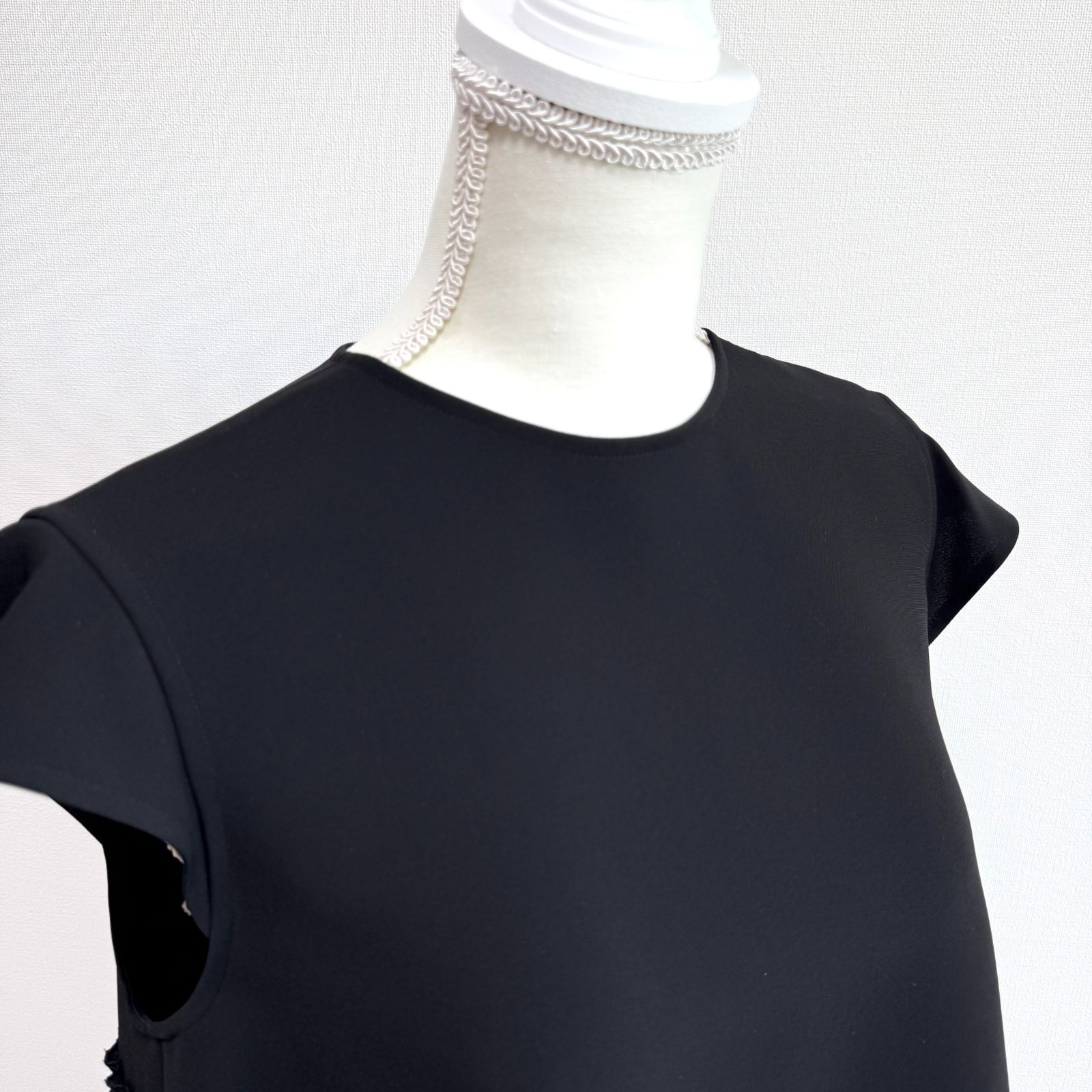 Aveniretoile アベニールエトワール バックフリルブラウス ブラック系