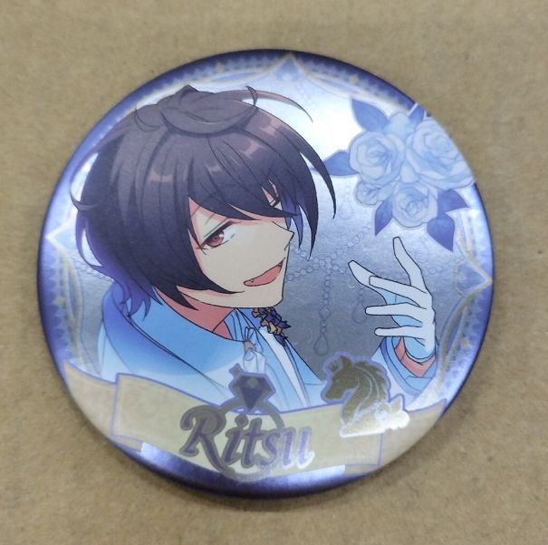 あんスタ 誓約缶バッジ 凛月 8756 - メルカリ