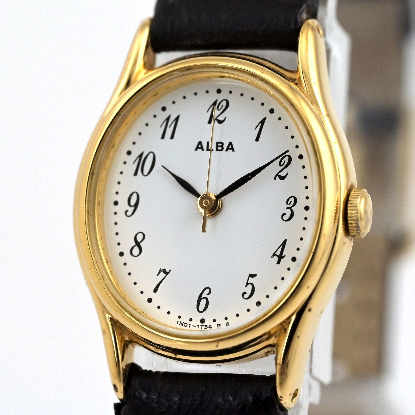 SEIKO ALBA 精工阿爾巴女士腕錶石英白色錶盤深棕色錶帶1N01-5F90 已