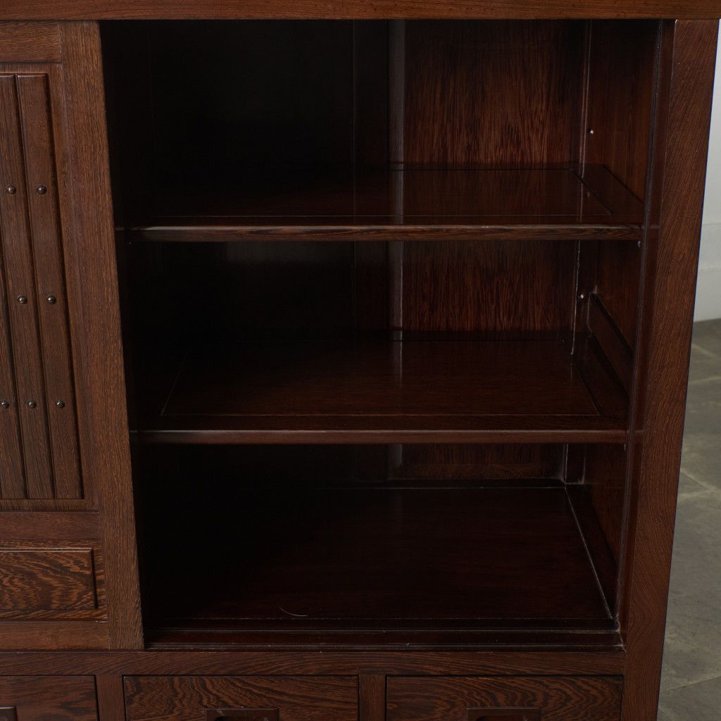 鉄刀木 タガヤサン 水屋箪笥 サイドボード 茶箪笥 引き戸 食器棚