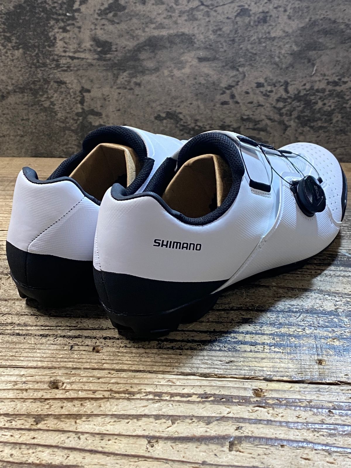 JW658 シマノ SHIMANO XC3 SH-XC300 W01S ビンディングシューズ EU42