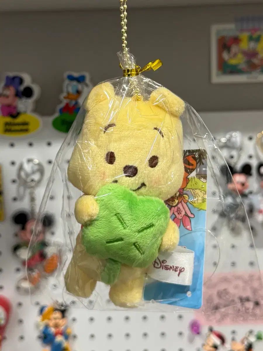 ディズニー プーさん キーホルダー ぬいぐるみ プーさん くまのプー