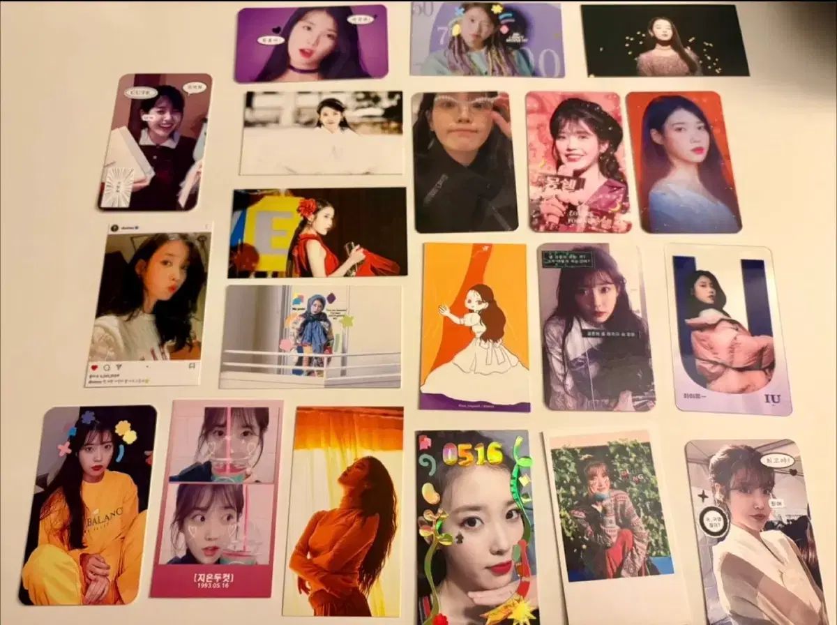 IU トレカ セット 非公式グッズ - メルカリ