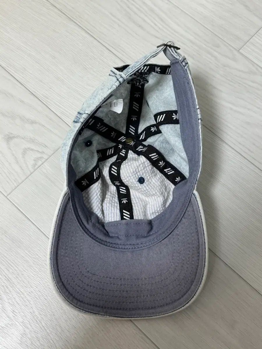 アーバンピッカー adidas デニム ベースボールキャップ